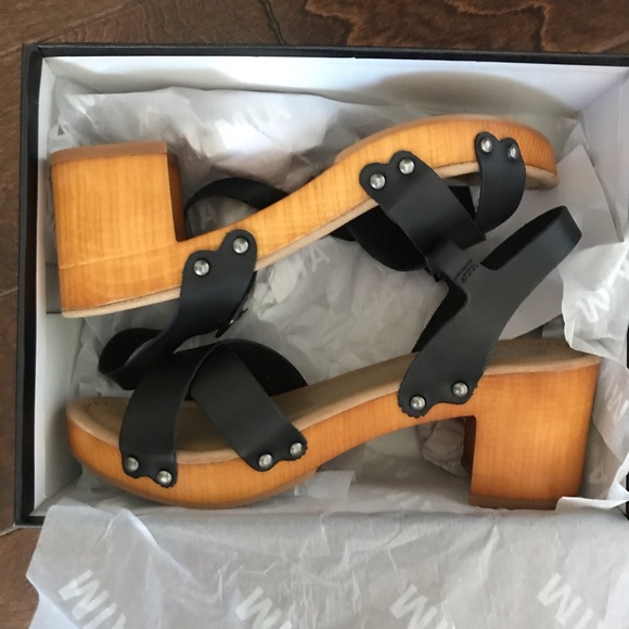 MIA Shoes - MIA ‘Susan’ clog wooden platform sandals NWT SZ9